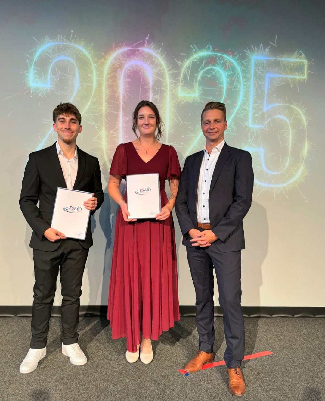 Antonia und Vin schließen ihr Bachelorstudium ab!