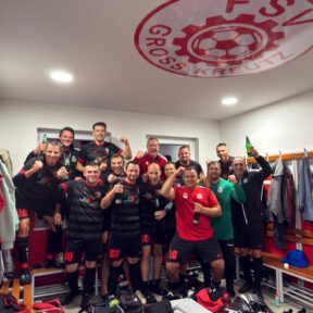 Fünf Tore und drei Punkte zum Geburtstag